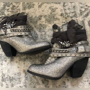 Not Rated Women’s Glitzy Boots